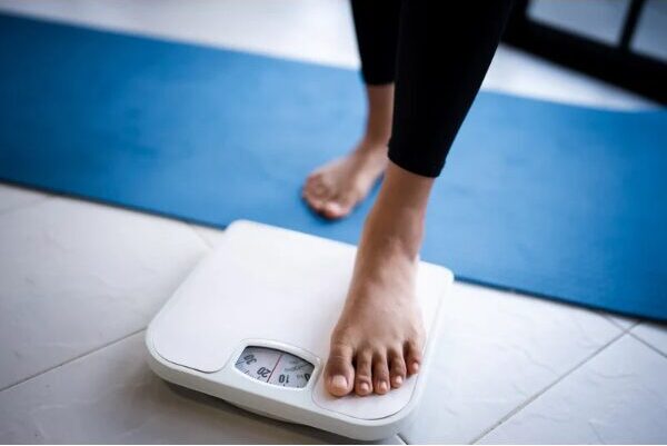 「体重が増えたり減ったり…これって痩せてるの？」ダイエット中の体重の増減について解説