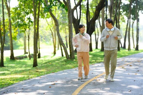 たまには「早歩き」で歩こう！筋力・体力アップに効果的なウォーキングのすすめ